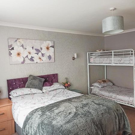 Esplanade Court Apartment With Communal Seasonal Heated Pool Paignton Luaran gambar