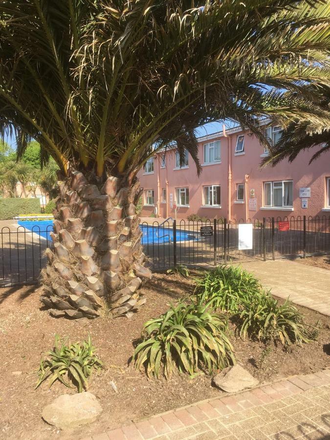 Esplanade Court Apartment With Communal Seasonal Heated Pool Paignton Luaran gambar